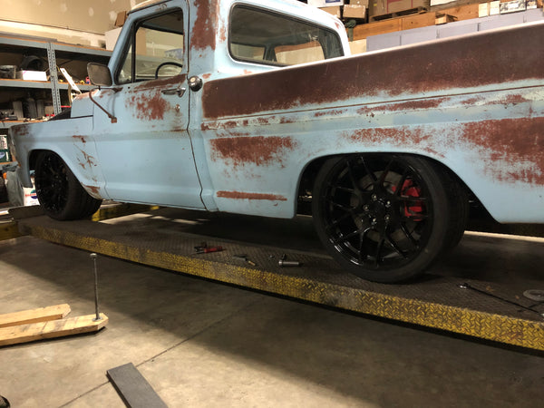 VIDEO: F100 Mustang S550 IRS Swap